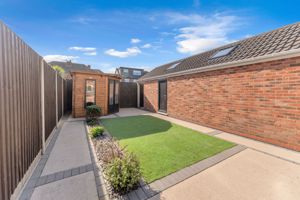 Photo 26- click for photo gallery